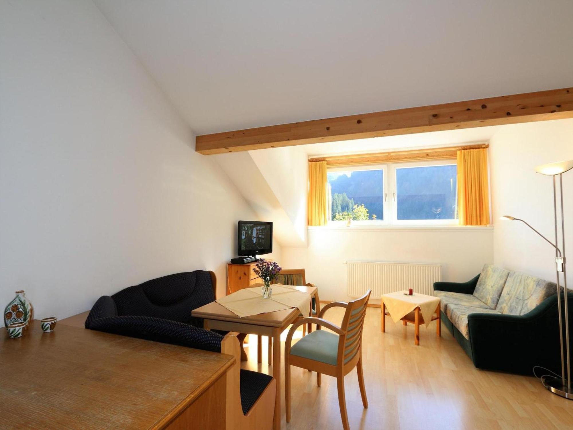 Apartment In Bichlbach With Parking Space Eksteriør bilde